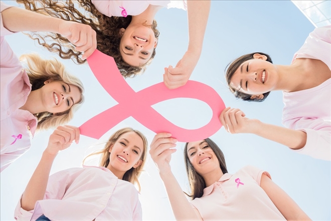 Her 8 kadından birinde meme kanseri görülüyor 