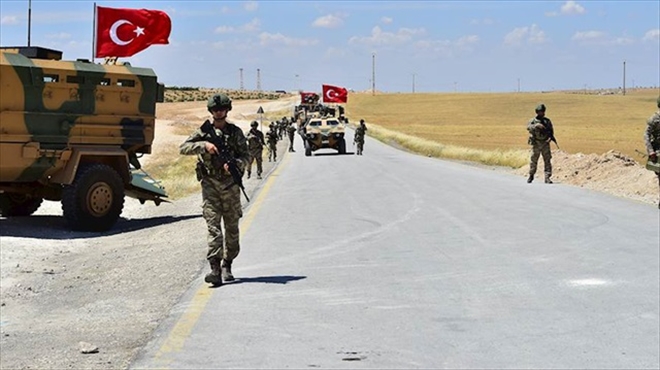 Türk askerinin Münbiç´teki devriyesi sürüyor