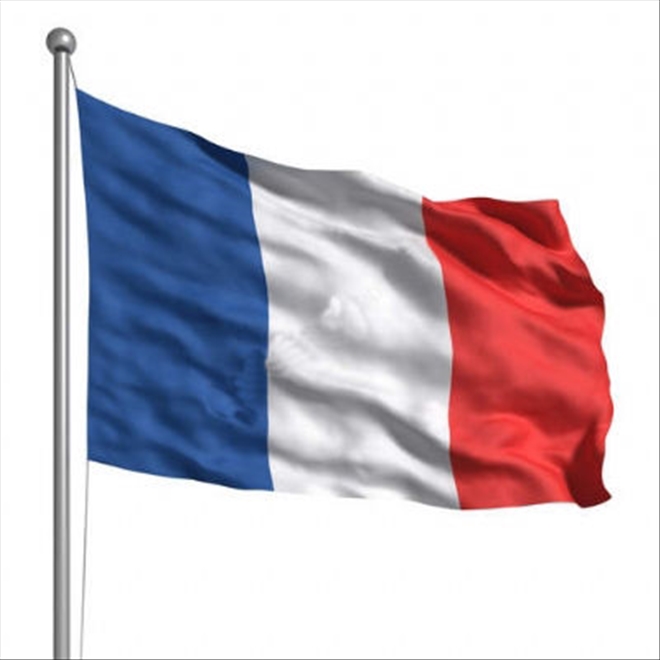Kemer sıkan Fransa, öğretmenleri işten çıkarıyor 