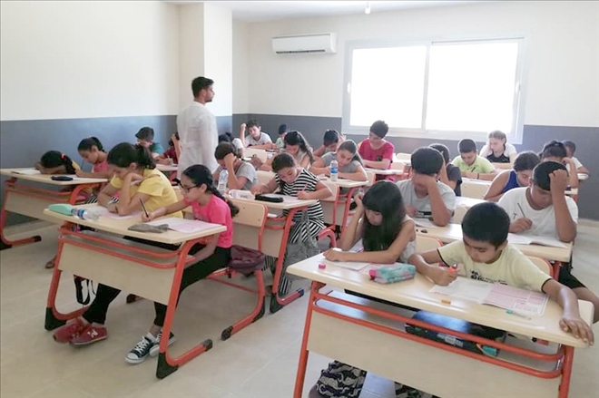 Adana´da ücretsiz eğitim için 25 bin öğrenci sınava girdi   