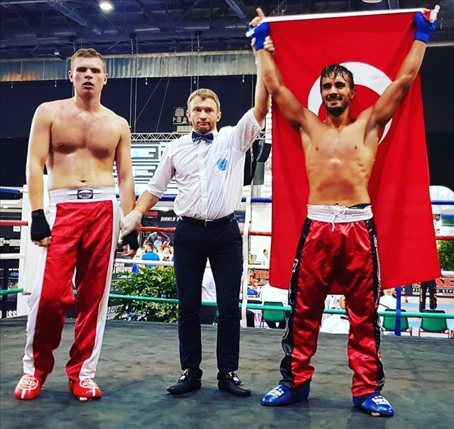 Mahsum Teker kick boksta dünya şampiyonu oldu