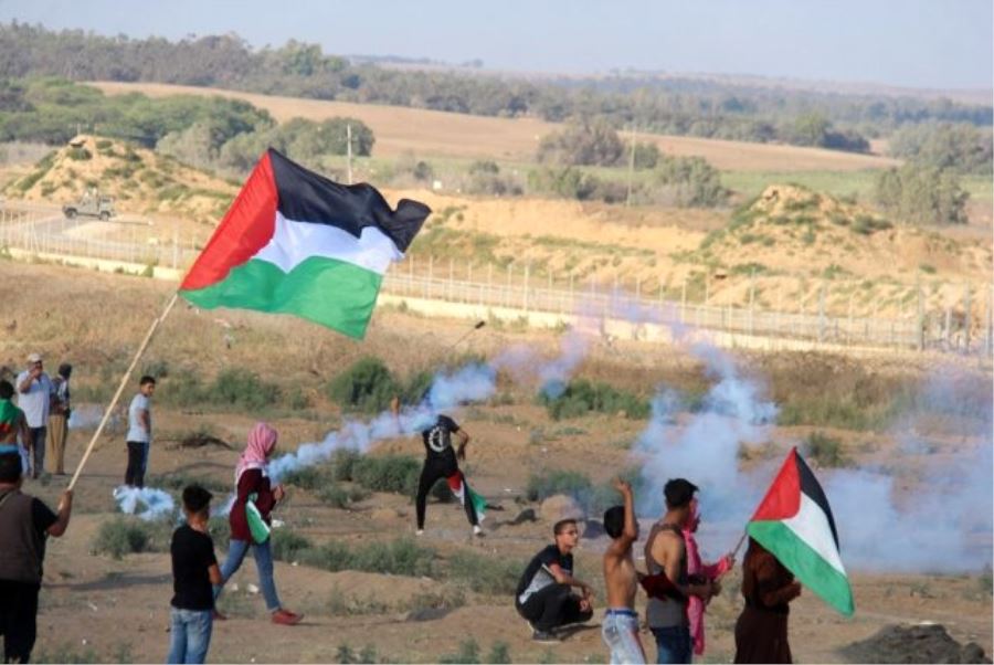 İsrail askerleri Gazze sınırında 55 Filistinliyi yaraladı