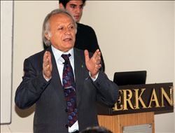 "HER YIL 1 MİLYAR 400 BİN TON TOPRAĞI KAYBEDİYORUZ" 