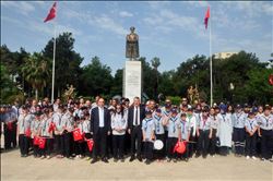 "Atatürkün Fikirleri ve Eserleri Etrafında Birleşmeliyiz