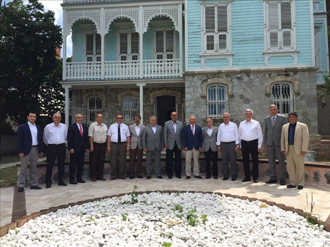 Rektör Prof. Dr. Kibar ÜHB´nin Yeni Yönetimine Seçildi.