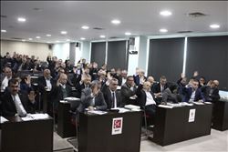 KADIN ERKEK EŞİTLİK KOMİSYONU´NDA KADIN ÜYE YER ALMADI 