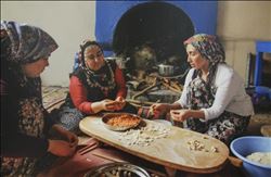 ADANA KEBAP VE YEMEK KÜLTÜRÜ FOTOĞRAF SERGİSİ AÇILDI