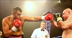 Ali Eren Demirezen´in rakibi ringden kaçtı