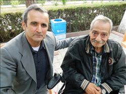 TRT´NİN  ÜNLÜ SPİKERİ  MESUT MERTCAN´I  ZİYARET  ETTİK 