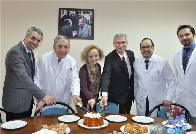 BALCALI´DA BİNİNCİ BİYONİK KULAĞA PASTA KESİLDİ