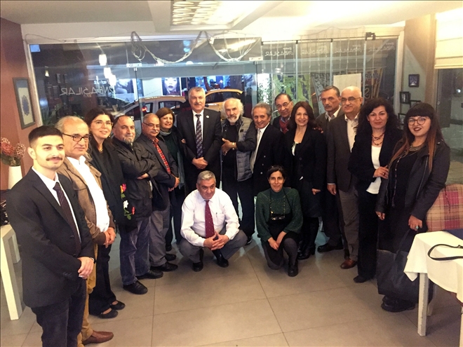 BAŞKAN KARALAR, HEYKELTIRAŞ AKSOY´U AĞIRLADI