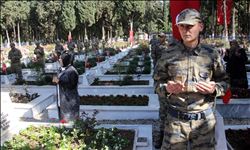 ASKERLERİN DUASI ŞEHİT YAKINLARINI DUYGULANDIRDI