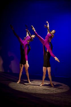 ‘´ ÇEŞMEBAŞI ´´ VE ‘´ BOLERO ‘´ BALELERİ MERSİN´DE SAHNELENİYOR       