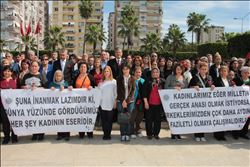 Kadınlar eşit, özgür, mutlu, barış içinde insanca yaşamak istiyor