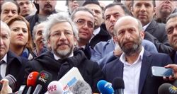 DÜNDAR-GÜL DURUŞMASINA DEVAM EDİLİYOR
