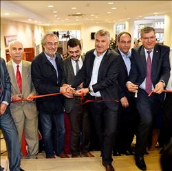 SEYHAN BELEDİYESİ ÇİRKİN KRAL´I UNUTMADI