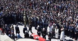Şehidi binler uğurladı
