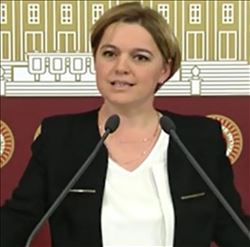 “TURİZMDEKİ ÇAKILMANIN SORUMLUSU AKP´NİN ÜLKEYİ KÖTÜ YÖNETİYOR OLMASI”