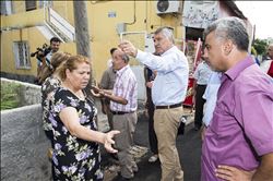 Seyhan´da Sıcağa rağmen asfalt çalışması