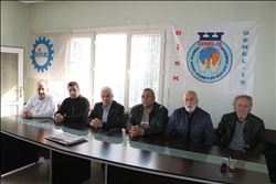 Özdiş:"Ülke köprüden önceki son çıkışta" 