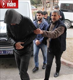 Devlet büyüklerine hakaret ettikleri ileri sürülen 6 kişi adliyeye sevk edildi