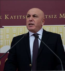 “BELEDİYE BAŞKANLARININ İSTİFAYA ZORLANMALARI HUKUKA UYGUN DEĞİL”