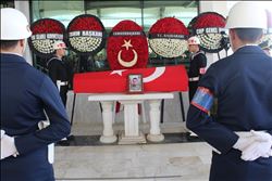 İzmir şehidini toprağa verdi