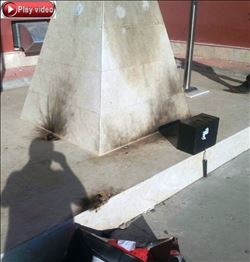 Atatürk büstüne molotof attı yakalanınca "özgürlük yakındır" diye güldü  