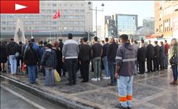 Adana´da saat dokuzu beş geçe hayat durdu  