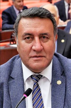 Gürer: “Hangi statüdeki işçiler kadroya alınacak?"