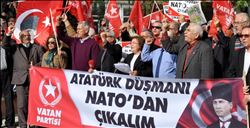 VATAN PARTİSİ´DEN İNCİRLİK´TE,  “NATO´DAN ÇIKALIM TÜRKİYE BAĞIMSIZ OLSUN” GÖSTERİSİ