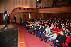 Büyükşehir Belediyesi´nden kişisel gelişim semineri