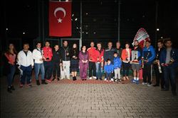 BAŞKAN ÇETİN´DEN ŞEHİTLER ANISINA GÖSTERİ MAÇI