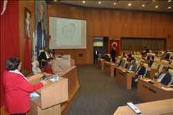 "TÜRK KADINI ATATÜRK´E ÇOK ŞEY BORÇLU"