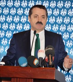 BAKAN ÇELİK´TEN BİLİM İNSANLARINA TEPKİ