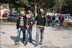 Polis aracını kurşunlayan zanlılar adliyeye sevk edildi