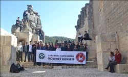 ÜNİVERSİTELİ ÖĞRENCİLER FEKE´Yİ GEZDİ
