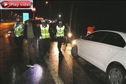 Otoyolda kamyonun çarptığı kişi hayatını kaybetti