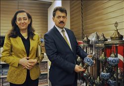 HÜKÜMLÜLERİN EL EMEĞİ SATIŞ MAĞAZASI´NDA SUNULUYOR