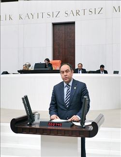 “ÖĞRENCİ YURTLARINDAKİ ZORUNLU TOPLANTILARDA RADİKAL DİNCİ KONUŞMACILAR TEHDİT OLUŞTUYOR”