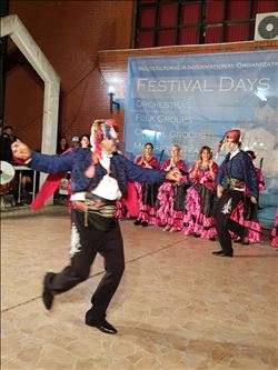 YUMURTALIK BELEDİYESİ´ HALK DANSLARI TOPLULUĞU ÜLKEMİZİ TEMSİL ETTİ