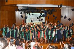 ÇÜ´DE TOPLU MEZUNİYET TÖRENİ