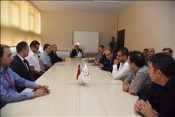 VALİ DEMİRTAŞ: "SAĞLIK HİZMETLERİNDE MEMNUNİYETİ ARTTIRMAYA ÖNEM VERİYORUZ"