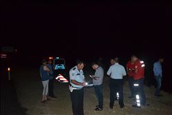 PARK HALİNDEKİ OTOMOBİLE ÇARPIP UÇURUMA YUVARLANDILAR