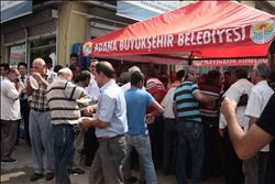 Tavuklu pilav izdihamı