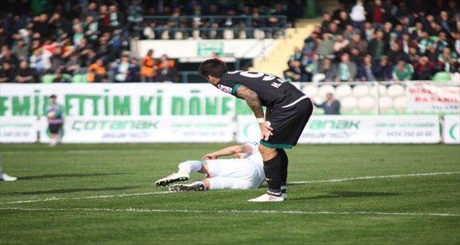 ADANA DEMİRSPOR GİRESUN´DA 3 PUANLA DÖNÜYOR AMA...