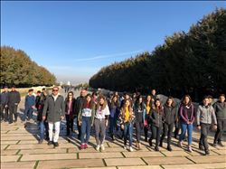 ÇUKUROVA İLÇESİNDEN HER AY BİR OKUL ANITKABİR´İ ZİYARETE  GİDİYOR