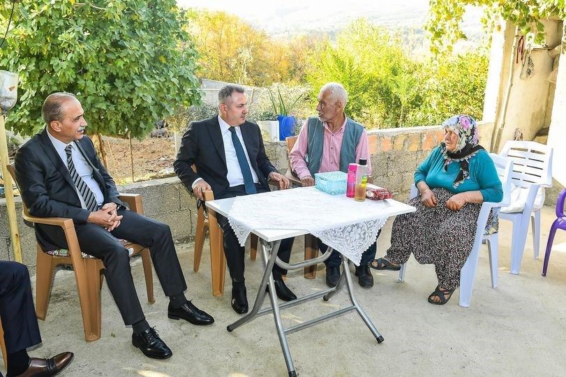Adana Valisi Süleyman Elban şehit ailesini ziyaret etti