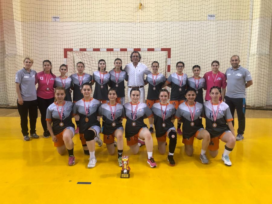 Büyükşehir Belediyesi Spor Kulübü Kadınlar Hentbol Takımı 2. Lig’e yükseldi   